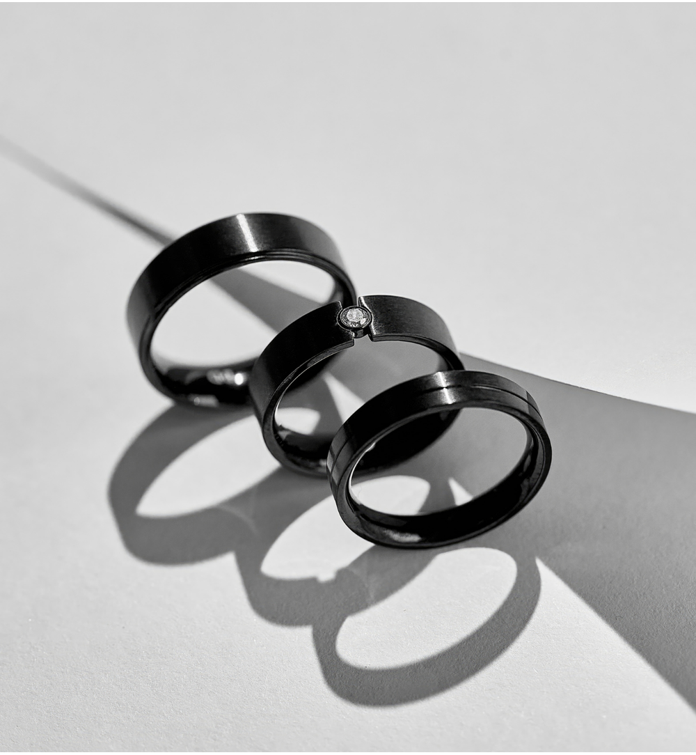 Obrączka czarna z cyrkonią Forever PSA0845