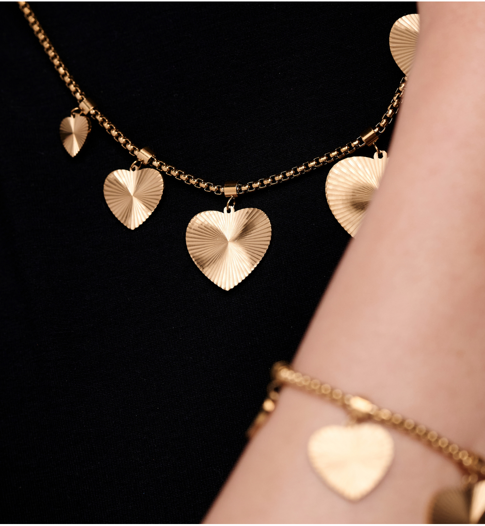 Naszyjnik z sercami złoty NEA0038