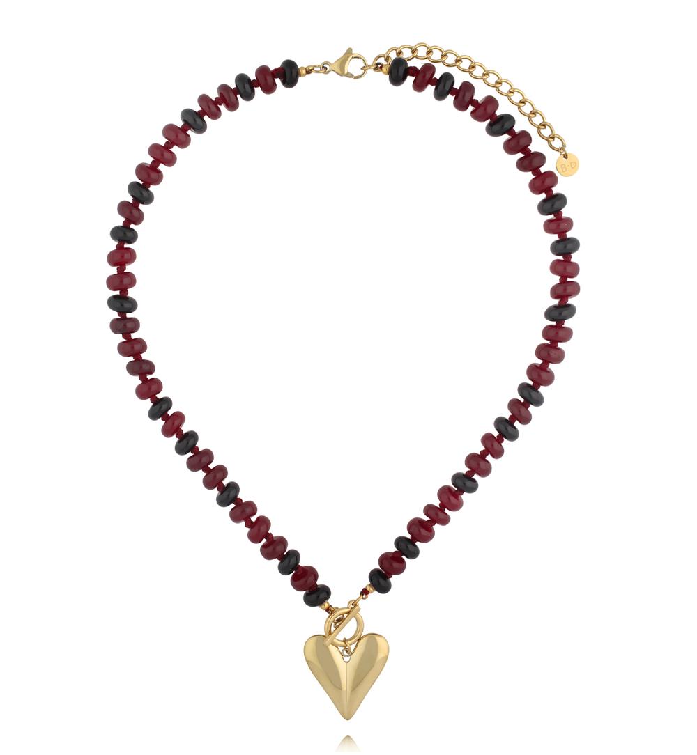 Naszyjnik z bordowych i czarnych kamieni z pozłacanym sercem NPA1590