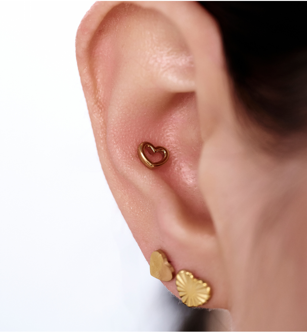 Zestaw złotych kolczyków z sercami ZN0162
