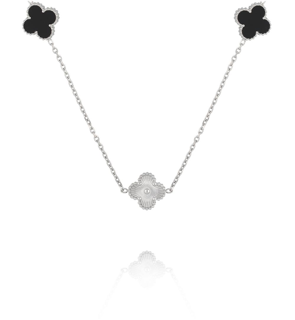 Naszyjnik długi ze srebrnymi  i czarnymi koniczynkami NSY0708