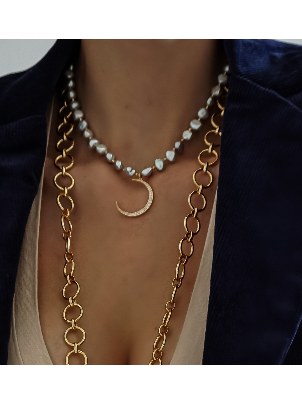 Naszyjnik z szarych pereł z zawieszką księżyc Big Moon Pearls NPE0092