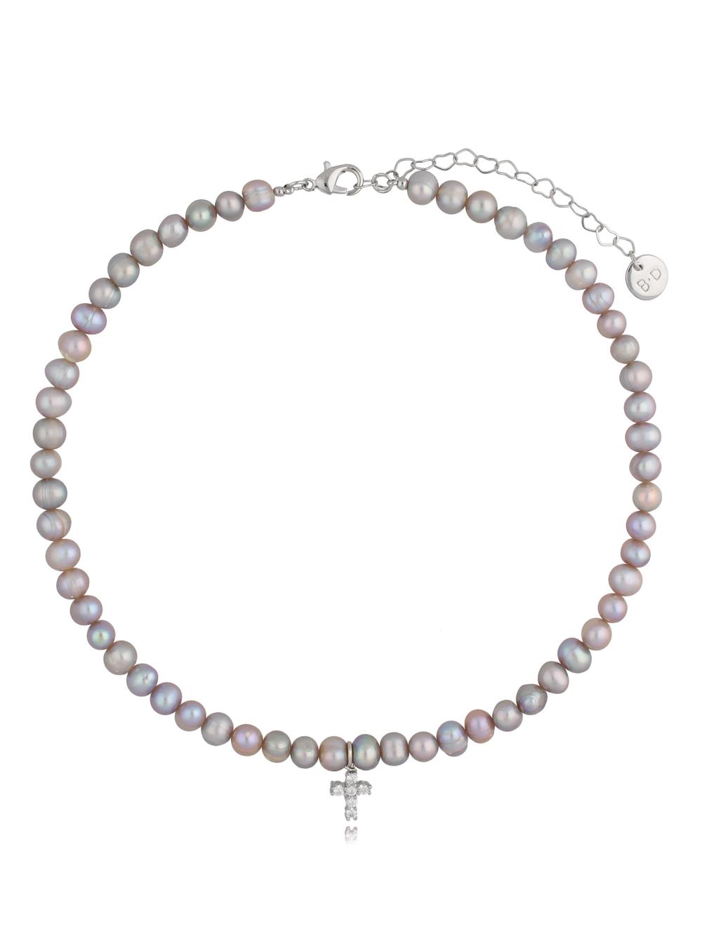 Naszyjnik z szarych pereł z zawieszką - krzyżyk Double Silver Pearls NPE0091