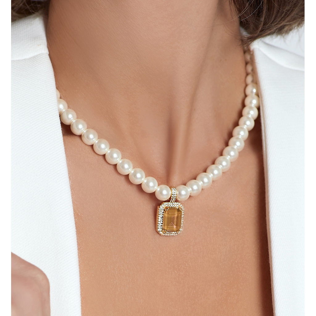 Naszyjnik z perłami z beżowo różowym kryształkiem Majestic NPE0135