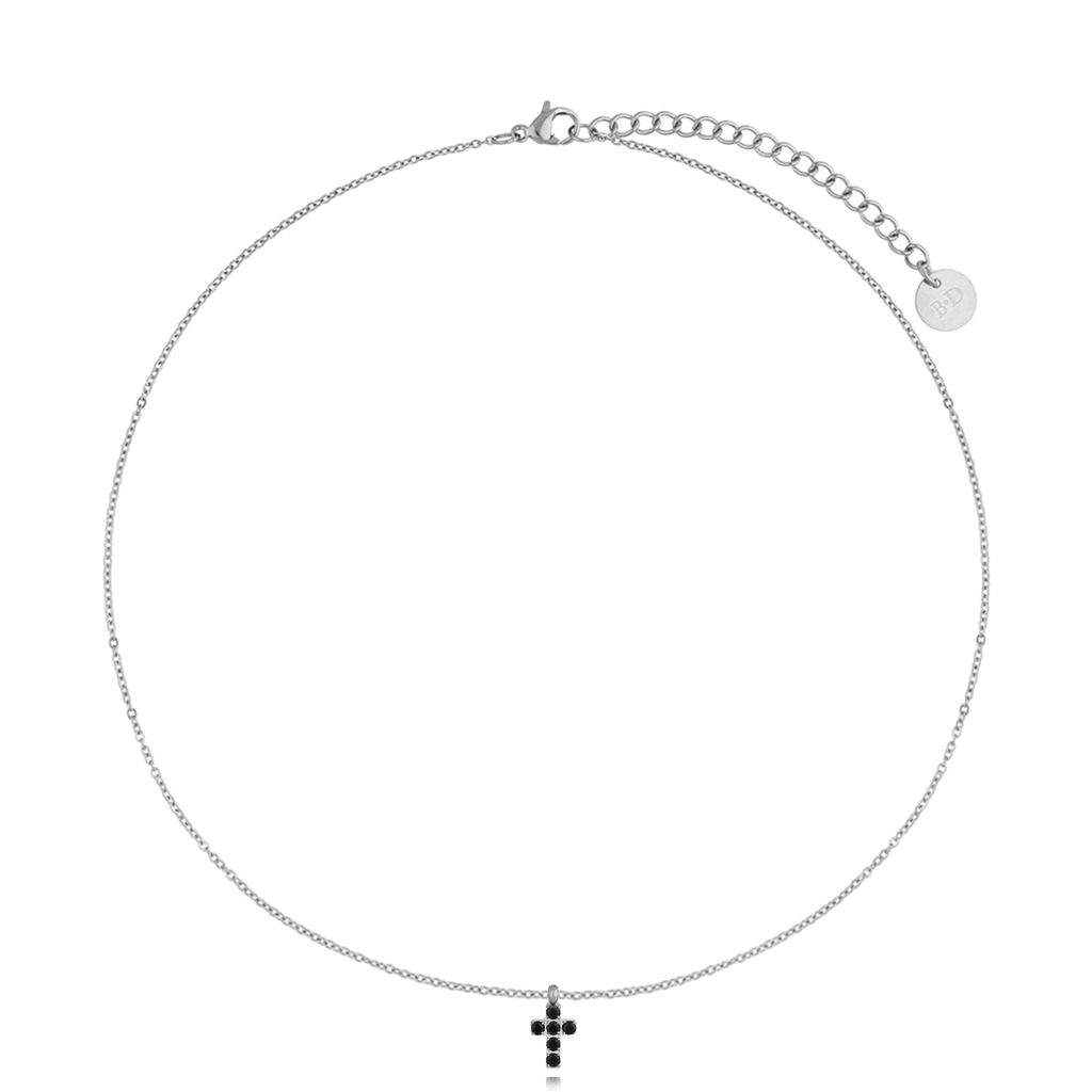 Naszyjnik srebrny z czarnym krzyżykiem z cyrkoniami Cristal Cross NSA0704