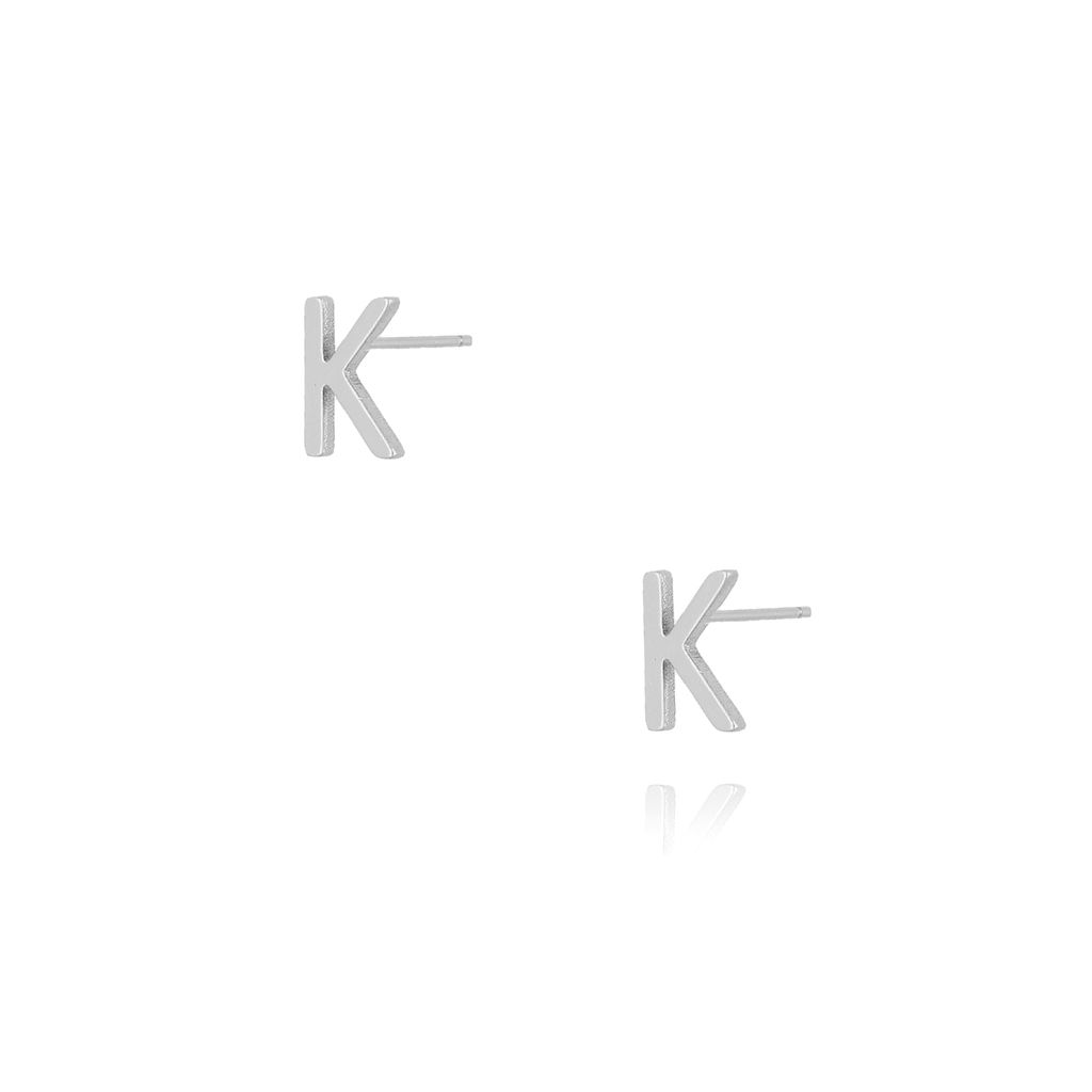 Kolczyki wkrętki z literką K srebrne KAT0014
