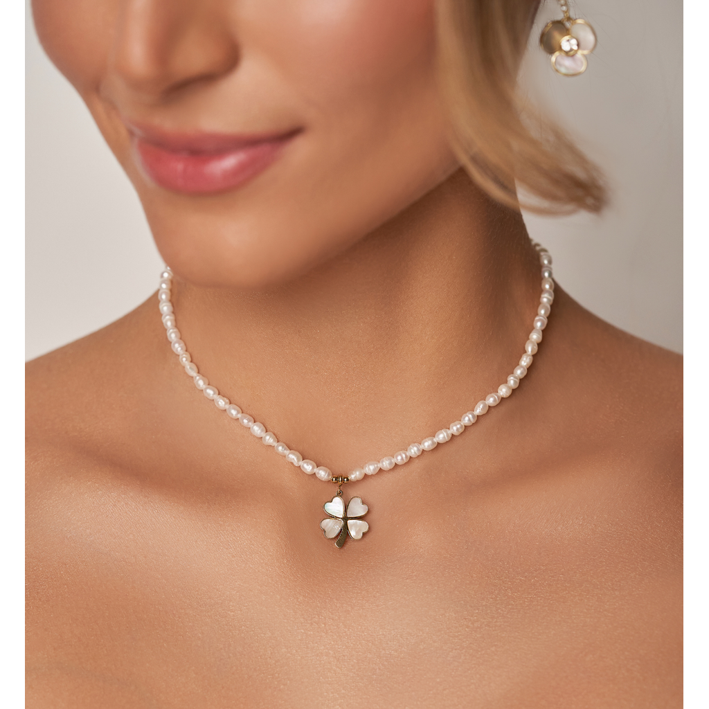 Naszyjnik z perłami i koniczynką Denton NPE0187