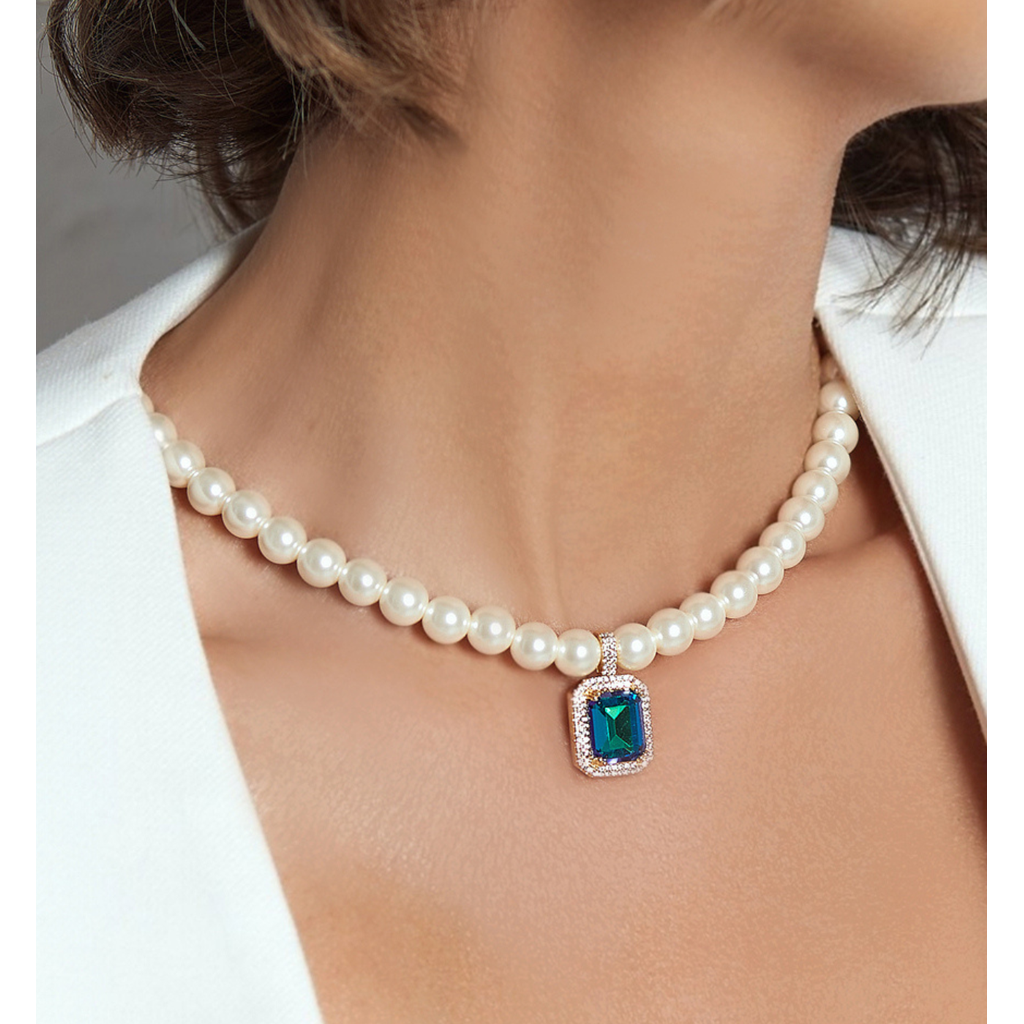 Naszyjnik z perłami z zielono niebieskim kryształkiem Majestic NPE0134