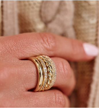 Pierścionek złoty szeroki z kryształkami PSS0213