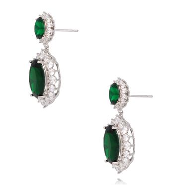 Kolczyki z zielonymi kryształami i cyrkoniami w srebrnym wykończeniu KSS2251