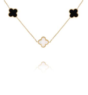 Naszyjnik z białymi i czarnymi koniczynkami NSY0805