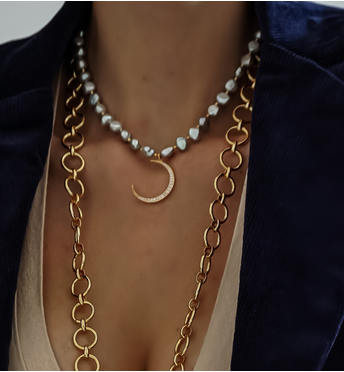 Naszyjnik z szarych pereł z zawieszką księżyc Big Moon Pearls NPE0092