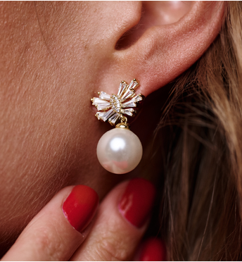 Kolczyki z perłą i kokardką wysadzaną cyrkoniami KPE0206