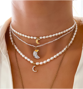 Naszyjnik złoty z perełek z księżycem Cristal Moon NPE0023