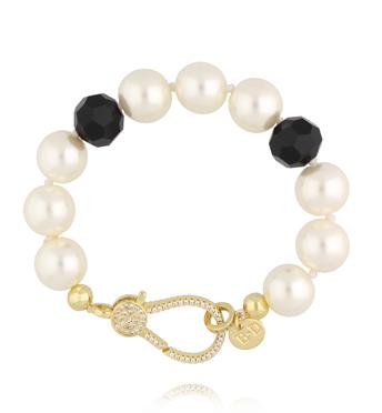 Bransoletka z pereł i czarnych kryształów z karabińczykiem wysadzanym cyrkoniami BPE0161
