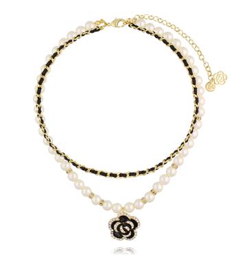 Naszyjnik złocony z perełkami, czarnym splotem i dekoracyjnym kwiatem NS0418