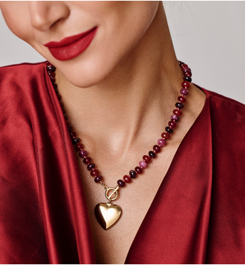 Naszyjnik z czerwonych i bordowych  kamieni i złotym sercem NPA1512