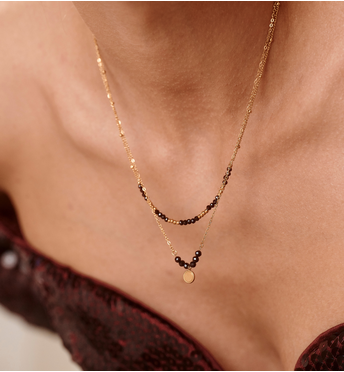 Naszyjnik warstwowy ze złoceniem i czarnym agatem NEA0100