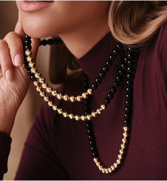 Naszyjnik potrójny z czarnymi i złotymi kulami NS0376