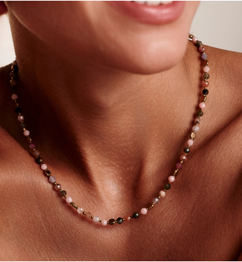 Naszyjnik z różowego opalu, kamienia słonecznego i rodonitu NEA0071