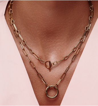 Naszyjnik – złoty łańcuch z zapięciem typu toggle NEA0043