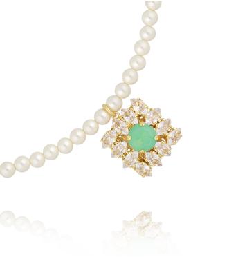 Naszyjnik z pereł z zawieszką w kształcie kwadratu z zielonym kryształem NS0381