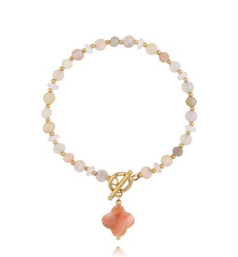 Bransoletka z różowymi opalami z koniczynką i złotym zapięciem BPA0638