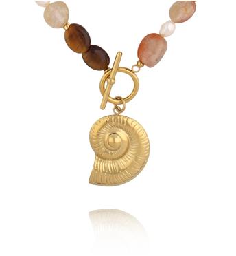 Naszyjnik z kamieni naturalnych i złotą zawieszką muszli NSC0623