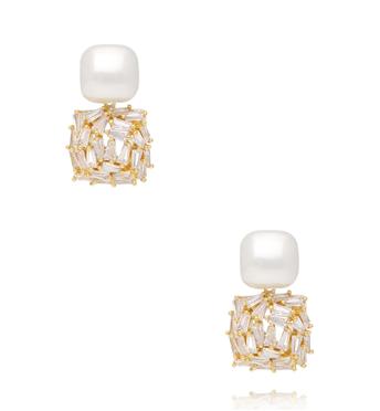 Kolczyki z perłą i kryształową kostką – złote wykończenie KLU0204