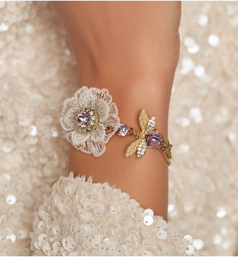 Bransoletka z owadem i kwiatem różowa Siri BMI0144