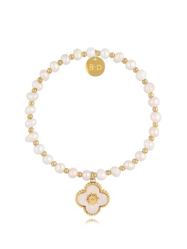 Bransoletka z perłami i koniczynką BPE0101