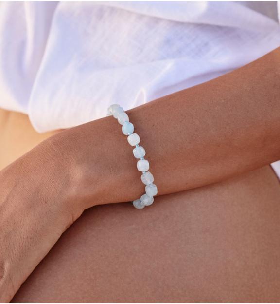 Bransoletka z błękitnych jadeitów Aquamarine BPA0697