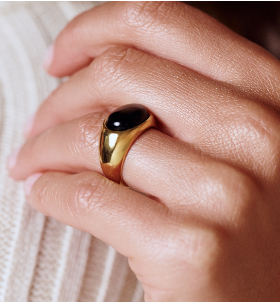 Pierścionek złoty z czarnym agatem PSA1100