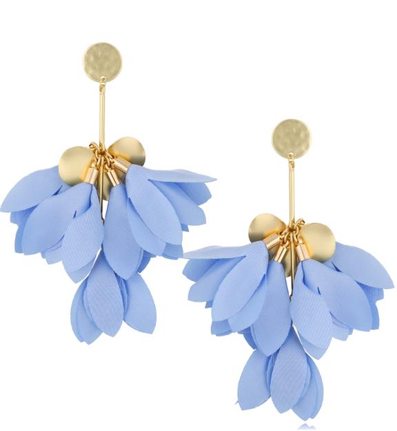 Kolczyki satynowe kwiaty jasno niebieskie Flower KBL1145