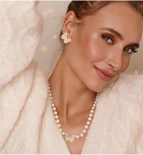 Naszyjnik perłowy z motylem z cyrkoniami NPE0361