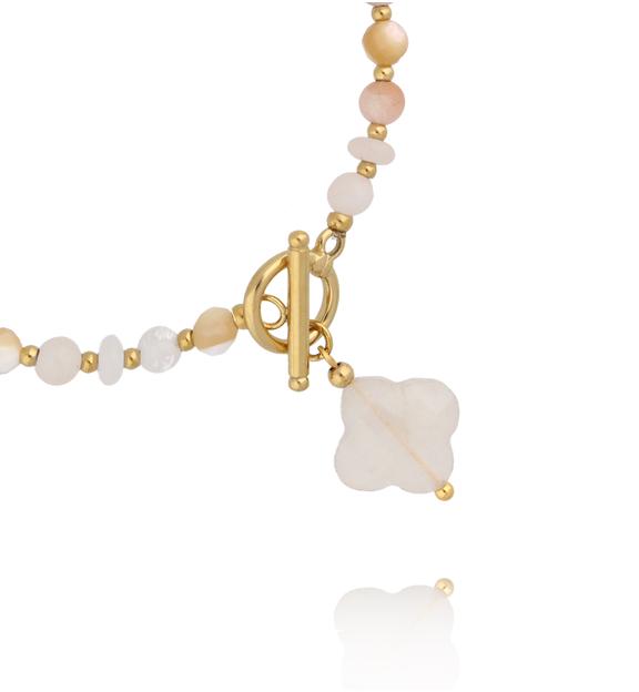 Bransoletka z jadeitami z koniczynką i złotym zapięciem BPA0637