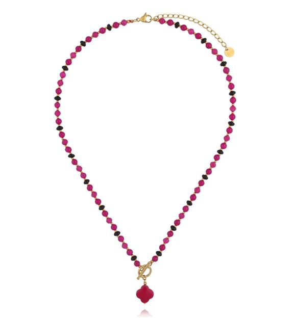 Naszyjnik w odcieniu fuksji i czarnego agatu z zawieszką koniczynki NPA1615