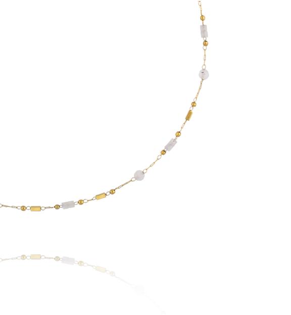 Delikatny naszyjnik z białego jadeitu z elementami w złotym wykończeniu NEA0093