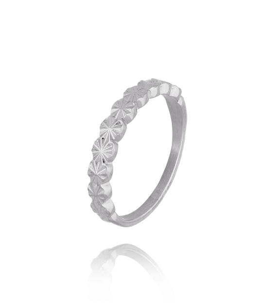 Pierścionek z dekoracyjnym szlifem srebrny PSA1138
