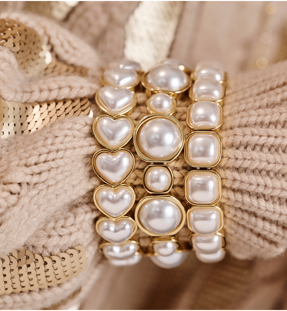 Zestaw bransoletek z perłami i złotymi oprawami ZN0053