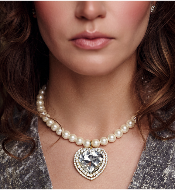 Naszyjnik z perłami i sercem NPE0294