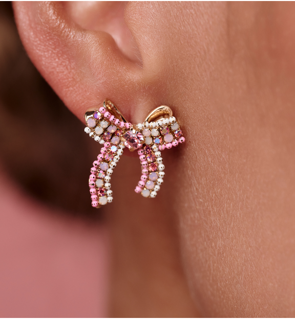 Kolczyki kokardki w różowych odcieniach KLU0128