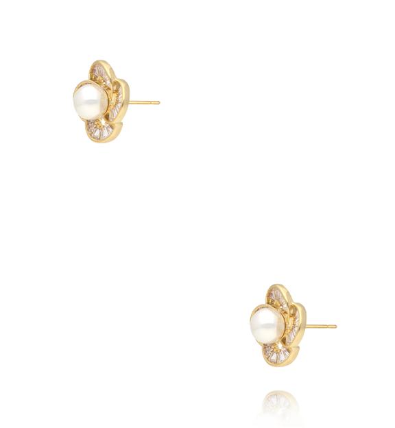 Kolczyki z perłą w kwiatowej oprawie KSS2209