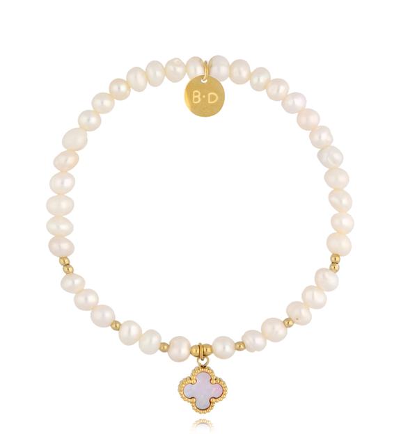 Bransoletka z perłami i koniczynką BPE0114
