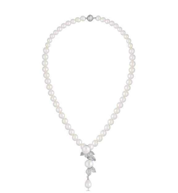 Naszyjnik srebrny z perłami Retro Bella NPE0113
