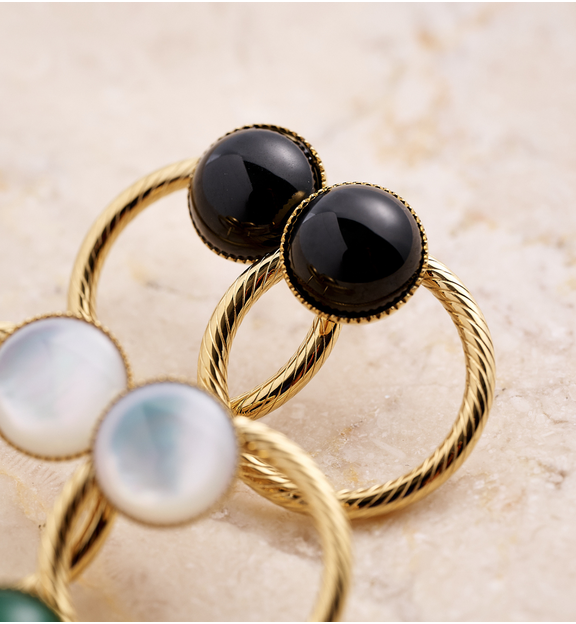 Kolczyki złote koła z czarnym agatem KSY0444