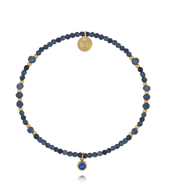 Bransoletka z niebieskiego jadeitu z delikatną zawieszką BTW3499