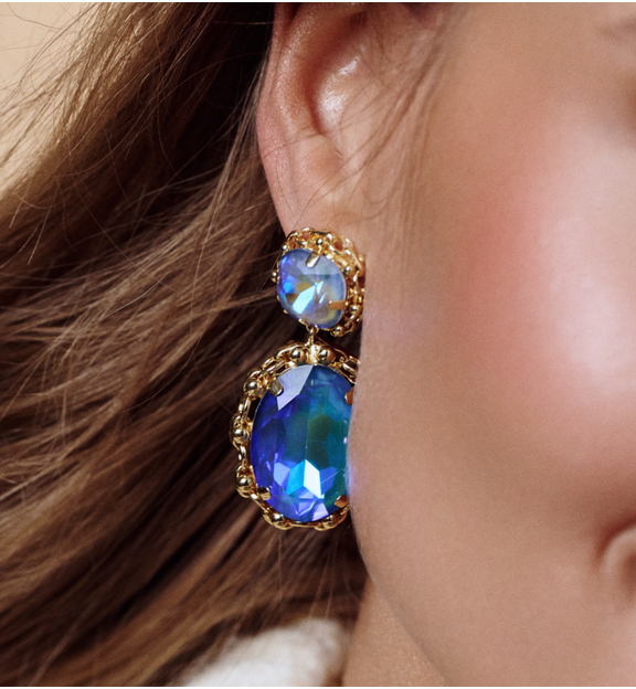 Kolczyki z niebieskimi kryształami w złotej oprawie KGA0050