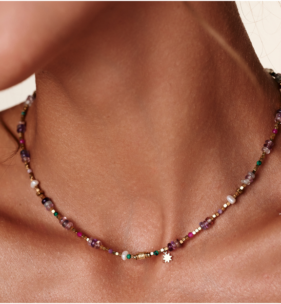 Naszyjnik z fluorytu, pereł i malachitu NEA0076