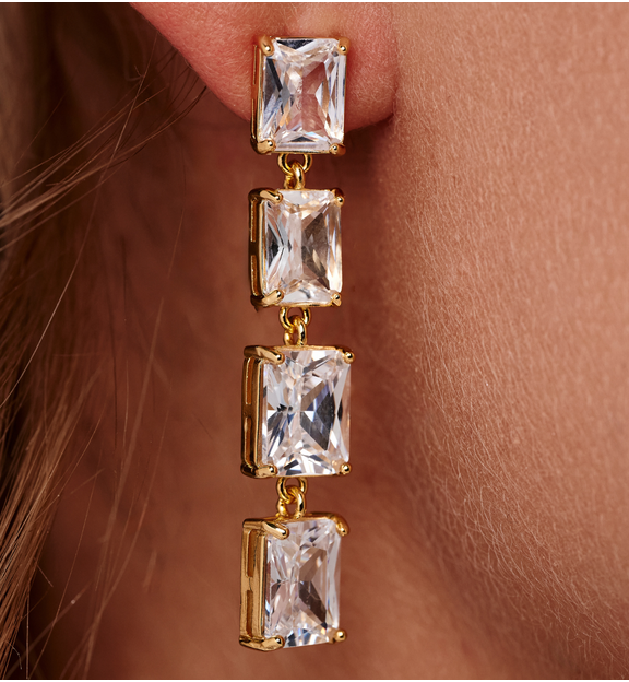 Kolczyki z kwadratowymi kryształkami długie złote KSS2178